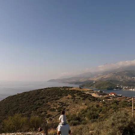 Hotel Iris Himare